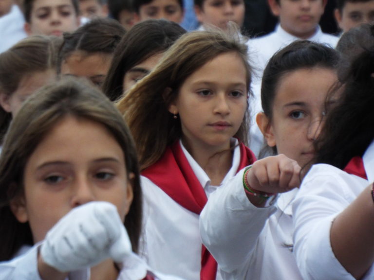 H μαθητική παρέλαση της 28ης Οκτωβρίου στην Λευκάδα