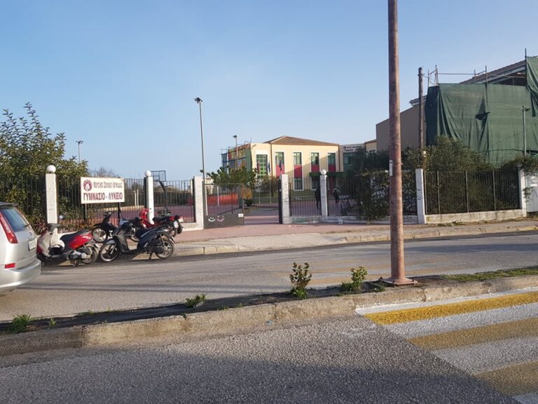 Πρώτο κουδούνι σήμερα για τα Λύκεια με τα αρνητικά αποτελέσματα self-test ανα χείρας