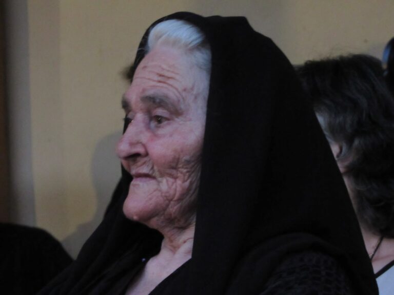 Για την γιαγιά Ανθούλα απο το Σύβρο