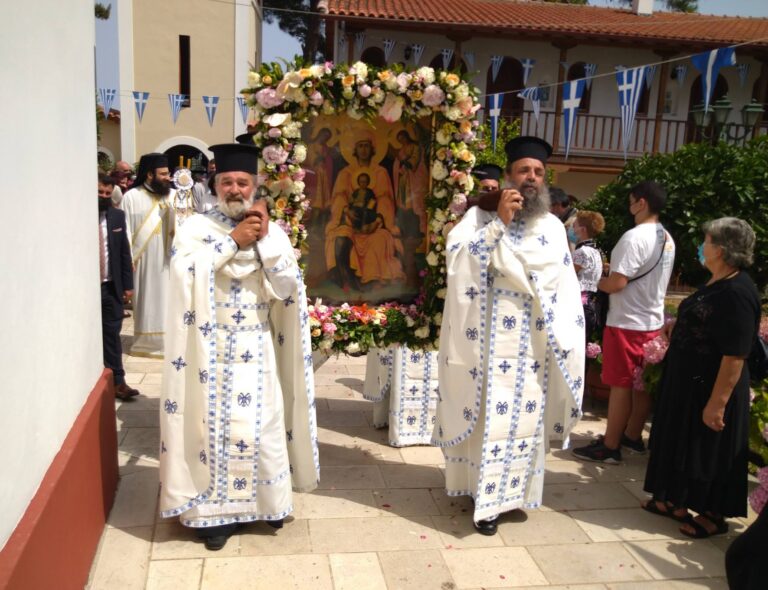 Γιορτάζει η Κυρά μας, η προστάτιδα των απανταχού Λευκαδίων και όχι μόνο (ΦΩΤΟ+VIDEO)