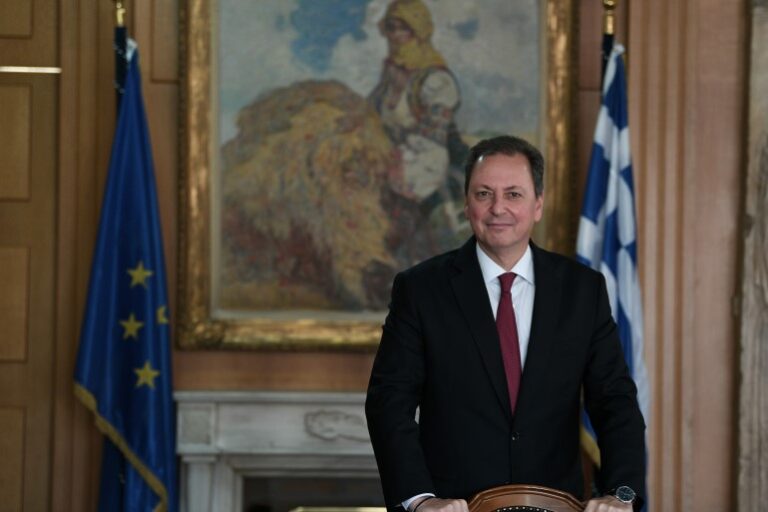 Ο υπουργός Σπήλιος Λιβανός στη Λευκάδα για τον εορτασμό του Αγίου Πνεύματος