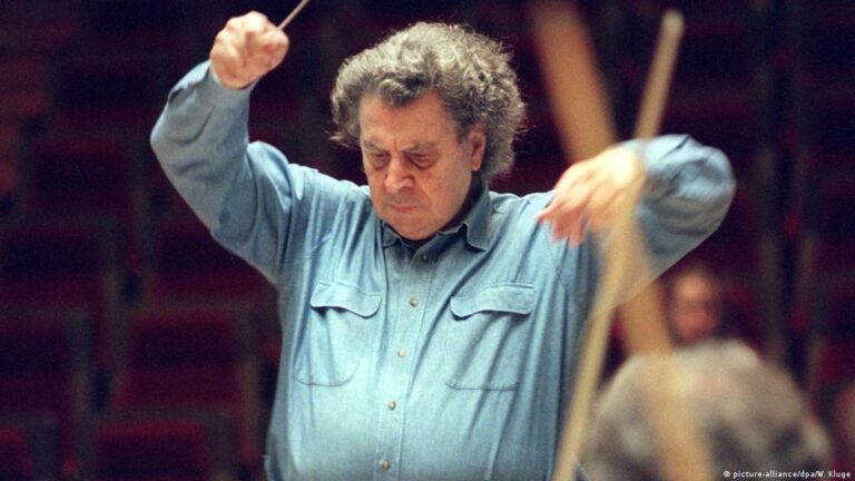 Πέθανε ο Μίκης Θεοδωράκης σε ηλικία 96 ετών: Κλαίει η Ρωμιοσύνη για τον μεγάλο μουσικοσυνθέτη