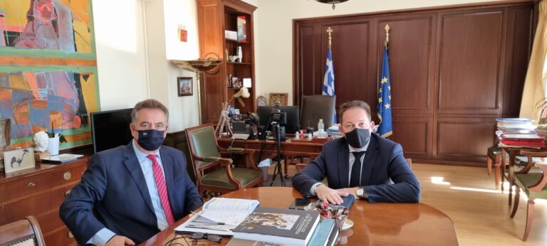 Θανάσης Καββαδάς: «Προγραμματίζουμε νέες χρηματοδοτήσεις από το Υπουργείο Εσωτερικών για τη Λευκάδα και το Μεγανήσι»