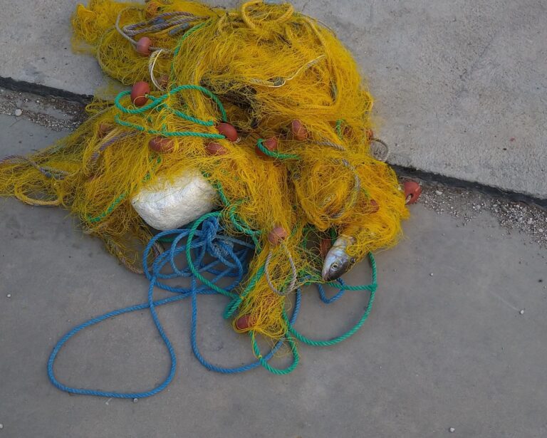 Νεκρός ψαροντουφεκάς στον Αη Γιάννη Λευκάδας. Σε αυτά τα δίχτυα έχασε την ζωή του