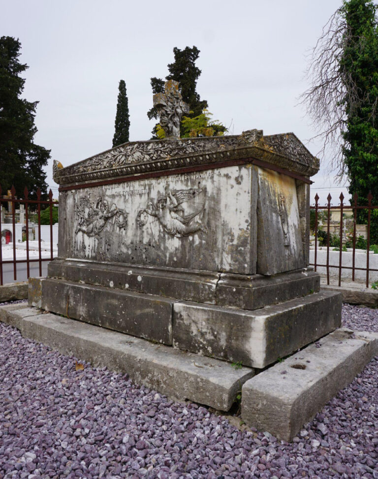 Ανάδειξη των ταφικών μνημείων της Λευκάδας