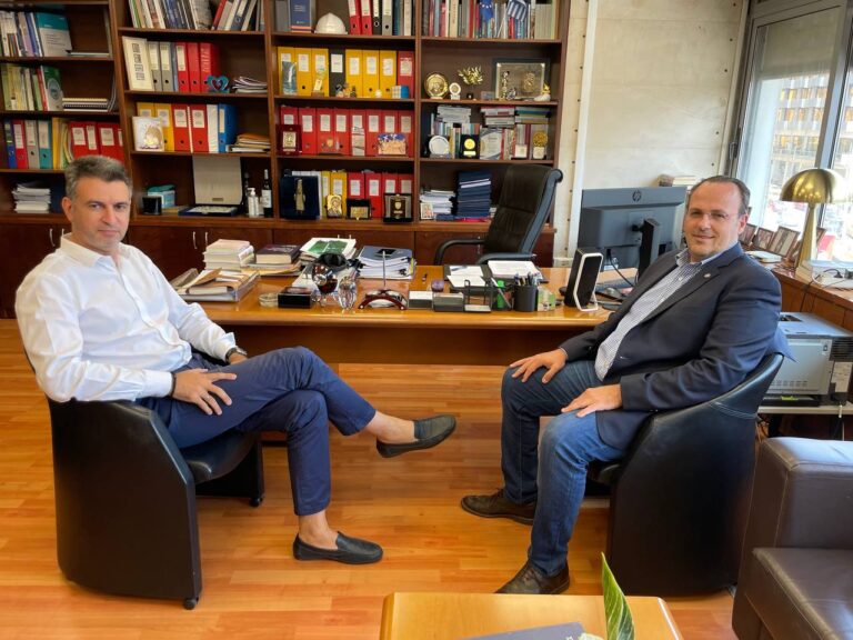 ΣΥΝΑΝΤΗΣΗ ΠΡΟΕΔΡΟΥ ΤΟΥ ΕΦΕΠΑΕ ΠΛΑΤΩΝΑ ΜΑΡΛΑΦΕΚΑ ΜΕ ΤΟ ΓΕΝΙΚΟ ΓΡΑΜΜΑΤΕΑ ΔΗΜΟΣΙΩΝ ΕΠΕΝΔΥΣΕΩΝ – ΕΣΠΑ ΔΗΜΗΤΡΗ ΣΚΑΛΚΟ