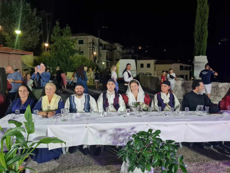 Αναπαράσταση χωριάτικου γάμου στην Καρυά Λευκάδας 2023 από τον μουσικοφιλολογικό όμιλο “Απόλλων Καρυάς”