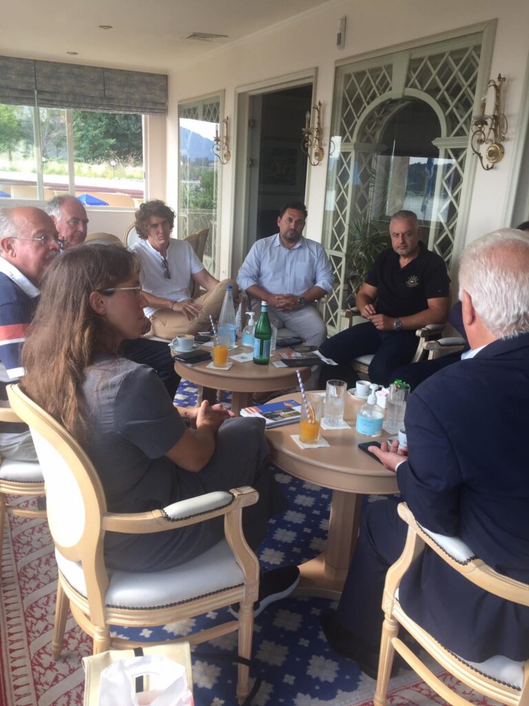 Συνάντηση Γιάννη Τρεπεκλή με τους εκπροσώπους των τουριστικών φορέων
