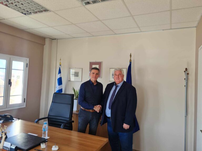 Συνάντηση εργασίας του Προέδρου του Επιμελητηρίου Λευκάδας κ. Σκιαδαρέση με τον Αντιπεριφερειάρχη Βιομηχανίας,  Φυσικών Πόρων,  Ενέργειας και Τεχνικών Επαγγελμάτων κ. Ζουριδάκη  Ευτύχιο
