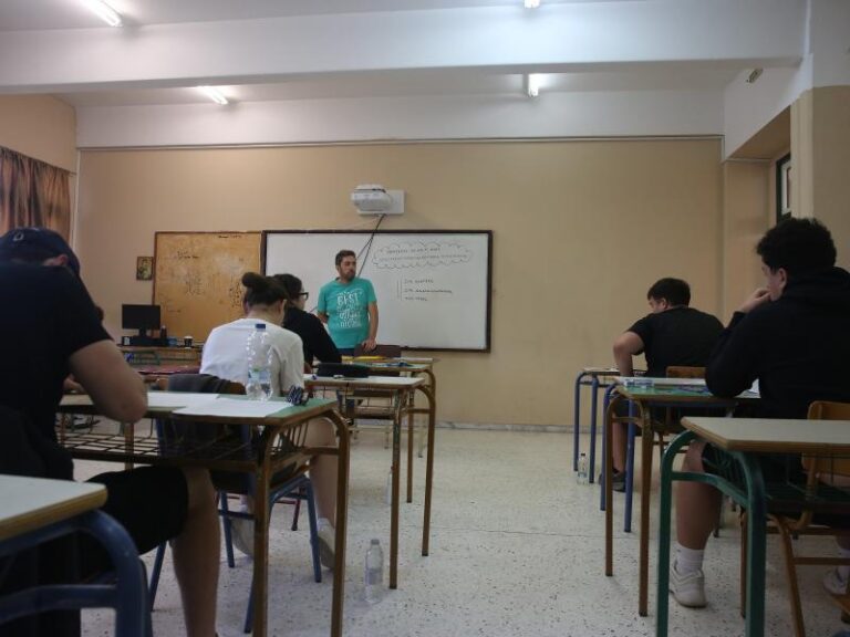 Το μήνυμα του Περιφερειακού Διευθυντή Εκπαίδευσης (ΠΔΕ) Ιονίων Νήσων στους επιτυχόντες των Πανελλαδικών εξετάσεων 2025