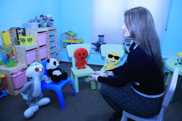 Πρόγραμμα Ψυχοκοινωνικής Υποστήριξης μέσω Δημιουργικής Απασχόλησης για παιδιά της Παιδιατρικής Κλινικής του Γενικού Νοσοκομείου Λευκάδας και  παιδιά της τοπικής κοινότητας της Λευκάδας