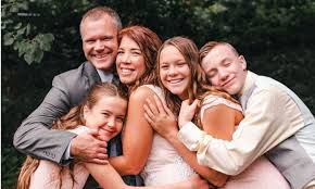 Πώς να αναγνωρίζουμε και να διαχειριζόμαστε την εξάρτηση των παιδιών από τους γονείς